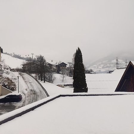 Appartement Schoenpflug Kaprun Exterior foto